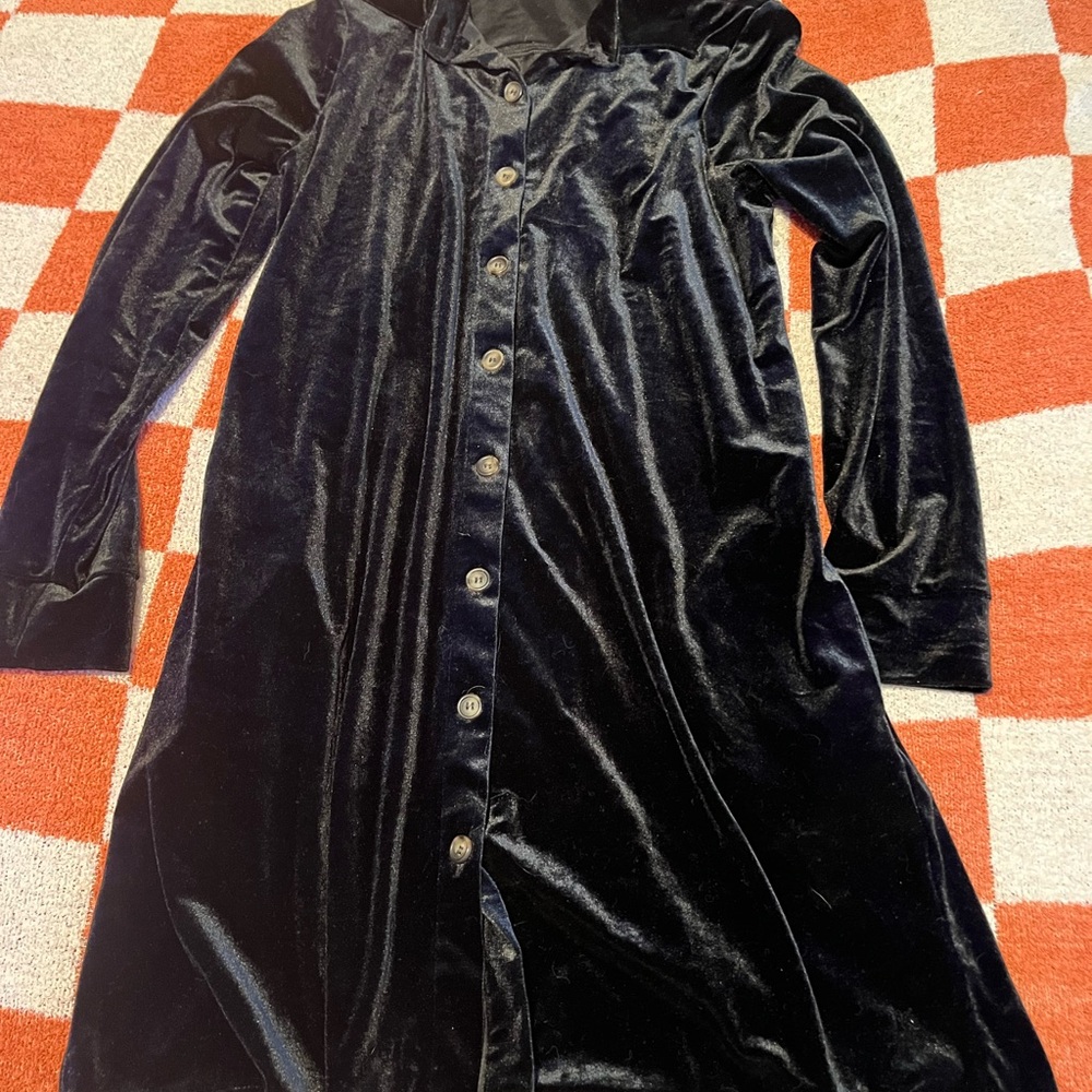 Elegant Black Velvet Women's Coat